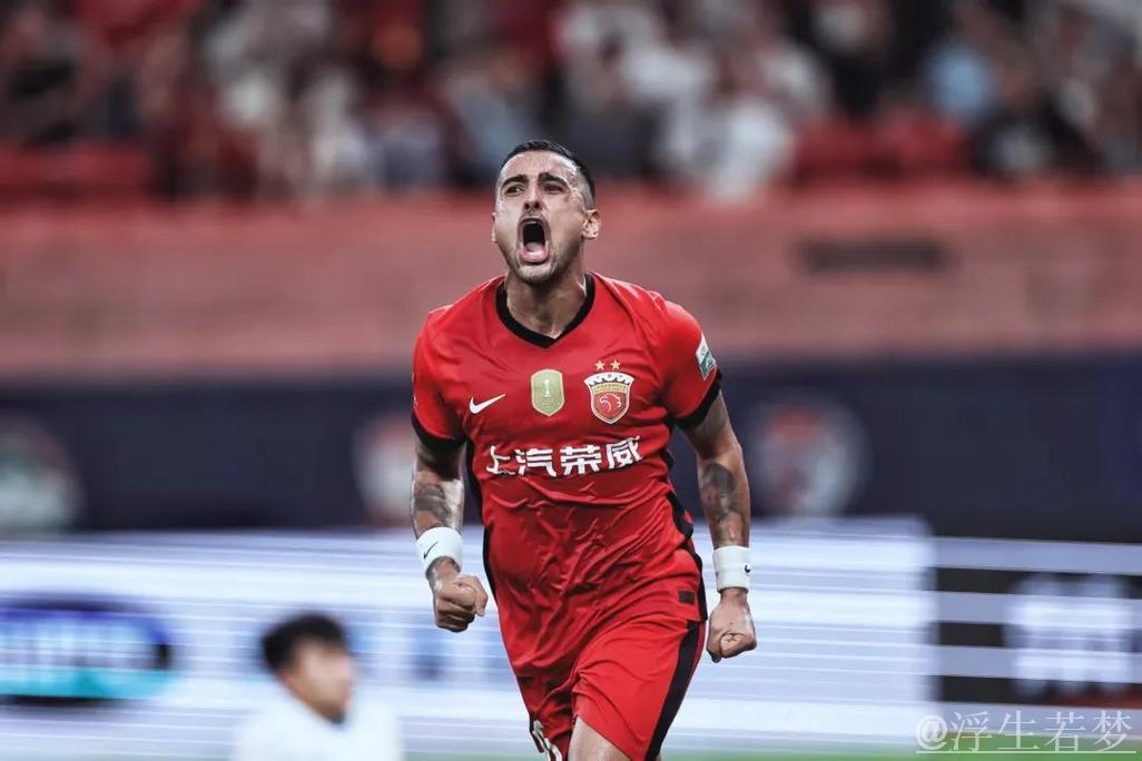 中超-莱昂纳多破门 上海海港主场憾平青岛西海岸 中超-莱昂纳多破门 上海海港主场憾平青岛西海岸