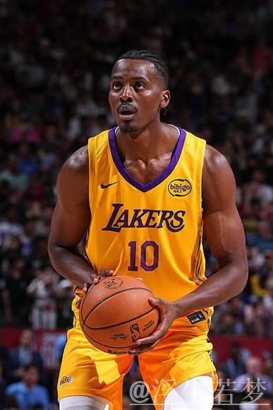 湖人官宣:球队签下克里斯-马农双向合同 湖人官宣:球队签下克里斯-马农双向合同